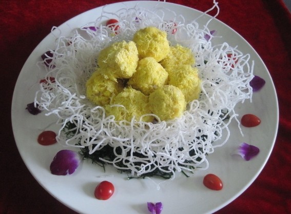 金毛犬能吃人类平时吃的食物吗